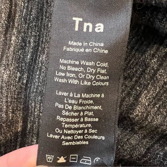 TNA Aritzia Spacedye Long Sleeve Tee size M - Picture 4 of 5